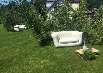 piepūšamais dīvāns Siguldā kāzas